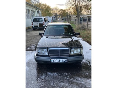 MERCEDES-BENZ E 200 w124