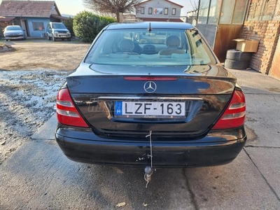 MERCEDES-BENZ E 220 CDI Classic