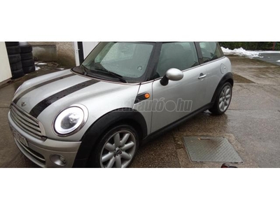 MINI MINI COOPER 1.6 D Facelift Modell+6-Sebességes! Új LED Fényszórók+Friss Vizsga+Full Szervíz !