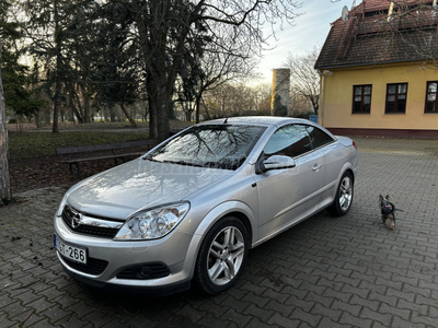 OPEL ASTRA H Sedan 1.8 Enjoy