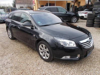 OPEL INSIGNIA Sports Tourer 2.0 CDTI Sport (Automata) AZONNAL VIHETŐ.OPC LINE.SZERVIZKÖNYV.BŐR BELSŐ.VONÓHOROG.TOLATÓ RADAR.F1 VÁLTÓ