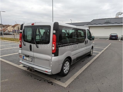 OPEL VIVARO 2.5 CDTIL2H1 2.9t dupla tolóajtó.9 személyes!