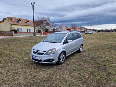 OPEL ZAFIRA 1.9 DTI Cosmo (Automata)