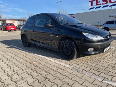 PEUGEOT 206 1.4 Mistral