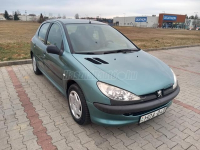 PEUGEOT 206 1.4 Presence MEGKÍMÉLT!