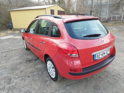 RENAULT CLIO 1.2 16V Dynamique Vezetett szervizkönyv !!