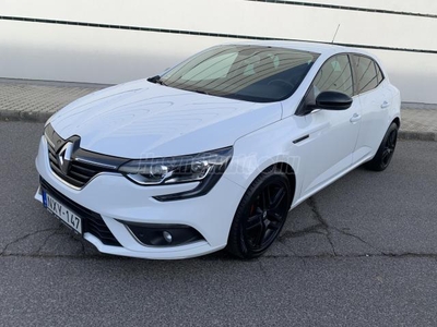 RENAULT MEGANE 1.5 dCi Zen Magyarországi.Szervízkönyv