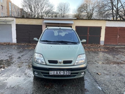 RENAULT SCENIC Scénic 1.6 16V Authentique