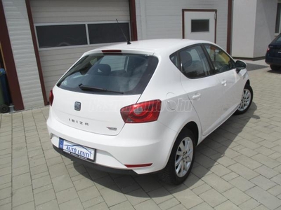 SEAT IBIZA 1.2 TSI Style SZERVIZKÖNYV. 77.000 KM. GYÁRI FÉNYEZÉS. TOLATÓRADAR