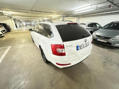 SKODA OCTAVIA 1.6 CR TDI Style 4x4 205ekm /rendszeresen szervizelt /szerz+szla /foglalva 02.18-ig