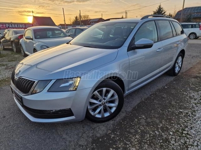 SKODA OCTAVIA Combi 1.6 CR TDI Style DSG Szervizkönyv! Navigáció! Telefontükrözés!