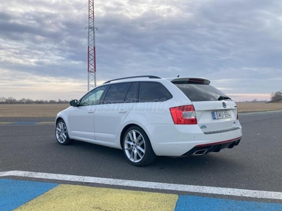 SKODA OCTAVIA Combi 2.0 CR TDI RS DSG