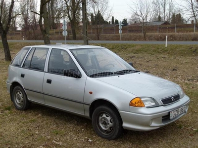 SUZUKI SWIFT 1.0 GLX