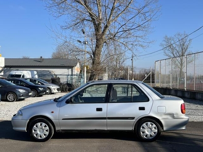 SUZUKI SWIFT Sedan 1.3 16V GLX