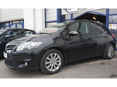 TOYOTA AURIS 1.6 Sol