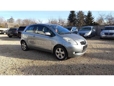 TOYOTA YARIS 1.0 998 Ice