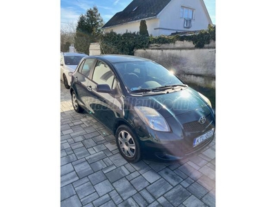 TOYOTA YARIS 1.3 Sol (Automata)