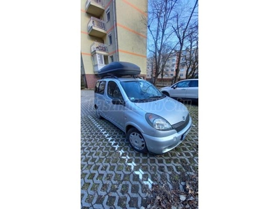 TOYOTA YARIS VERSO 1.4 D Terra