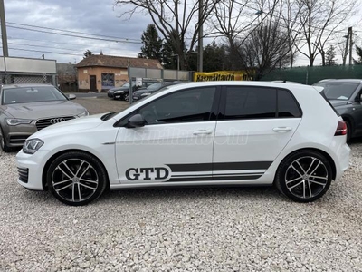 VOLKSWAGEN GOLF VII 2.0 GTD BMT Highline DSG.166000km.Friss nagyszerviz.F1 váltó!