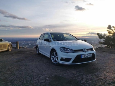 VOLKSWAGEN GOLF VII 2.0 TDI Highline