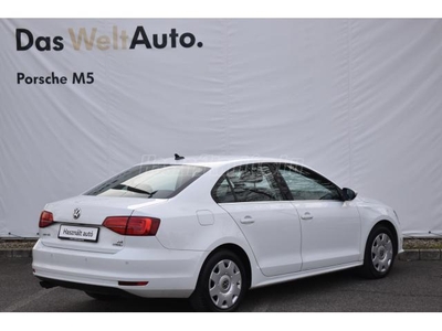 VOLKSWAGEN JETTA 2.0 TDI BMT Highline DSG Téli-Nyári kerekek & végig vezetett szervizkönyv