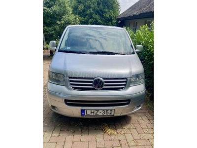 VOLKSWAGEN MULTIVAN