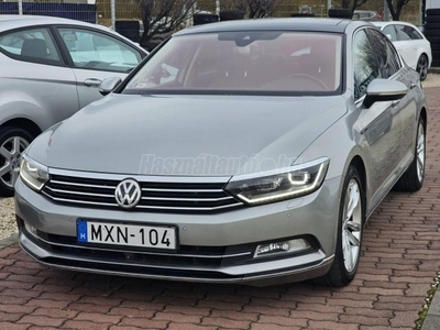 VOLKSWAGEN PASSAT VIII 2.0 TDI BMT SCR Bi-Turbo Highline 4Motion DSG