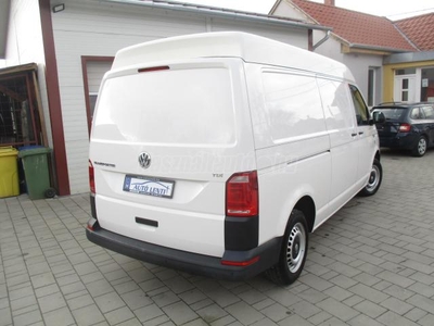 VOLKSWAGEN TRANSPORTER T6 2.0 TDi BMT HT E6 (3 személyes ) HOSSZÚ-MAGAS KIVITEL. VÉGIG VEZETETT SZERVIZKÖNYV. 212.000 KM 1.TULAJ