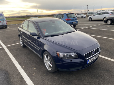 VOLVO S40 2.0 D Momentum