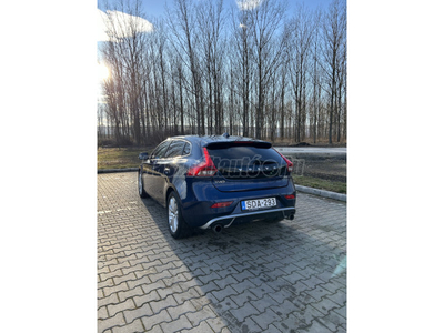 VOLVO V40 2.0 D [D4] Ocean Race