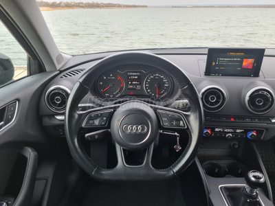 AUDI A3 Sportback 1.6 TDI ultra Attraction