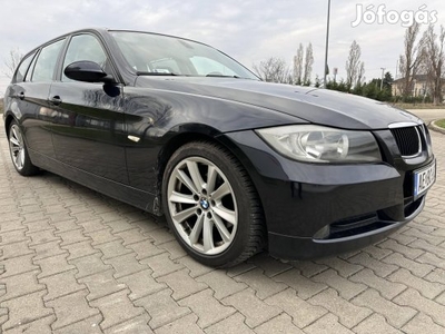 BMW 3-AS Sorozat 318i Touring Manuál-6 / Megkím...