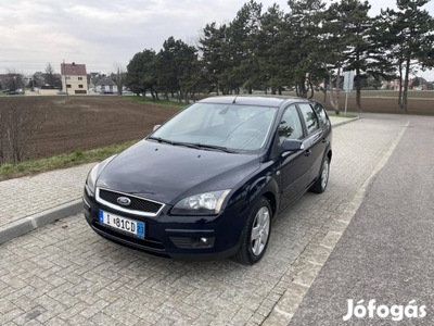 Ford Focus 1.6 TDCi Titanium DPF Ritka Szép ÁLL...