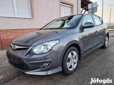 Hyundai I30 1.4 DOHC Classic Végig vez.szervkön...