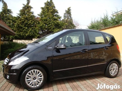 Mercedes-Benz A 180 Blueefficiency Avantgarde K...