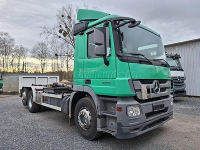 MERCEDES-BENZ ACTROS 25.44 EU5 EEV 6x2/HYVALIFT/ADR/ KORMÁNYZOTT EMELHETŐ TENGELY/390 ekm/TOP