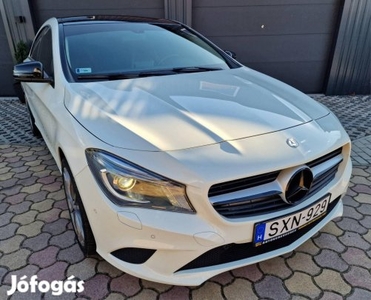 Mercedes-Benz CLA 180 CDI d Urban Félbőr Belső!...