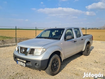 Nissan Navara 4WD Double 2.5D LE