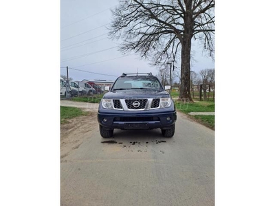 NISSAN NAVARA 4WD Double 2.5D LE