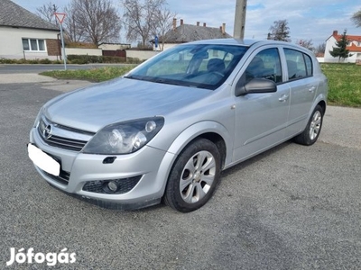 Opel Astra H 1.4 Enjoy Kiváló állapotban