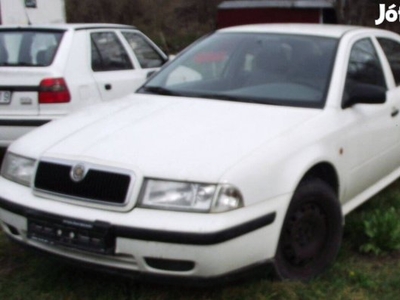 Skoda Oktávia 1,6 benzin