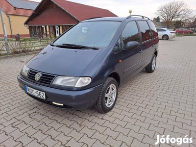 Volkswagen Sharan 1.9 TDI Carat Vonóhorog. Tola...