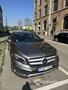 MERCEDES-BENZ GLA-osztály