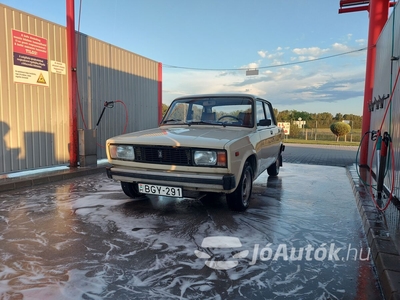 LADA 2105/2104