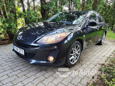 MAZDA Mazda 3