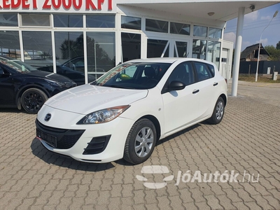 MAZDA Mazda 3