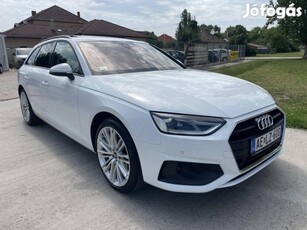 AUDI A4 Avant 30 TDI Advanced S-tronic // Hybri...