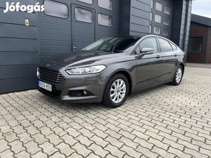 Ford Mondeo 2.0 TDCi Business Szervizkönyv / 27...