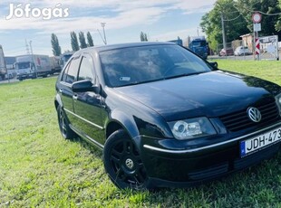 Volkswagen Bora 1.6 Highline Navigáció. Digit K...