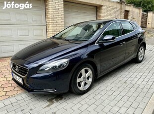 Volvo V40 2.0 D [D2] Momentum